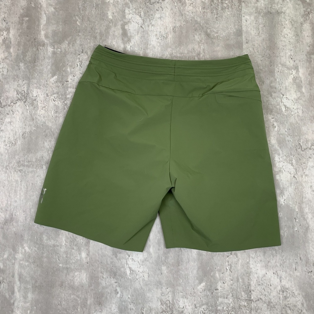 On Cloud Hybrid Shorts Mens Large Green Training Lightweight Running Climbing - Picture 7 of 11